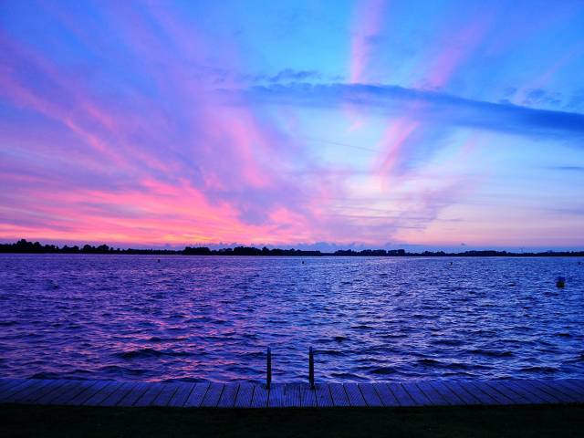 KHOẢNH KHẮC KỲ DIỆU